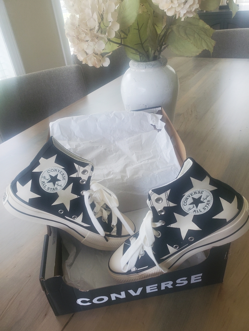 NWOT Converse Black & White Star-Print High Top Sneakers Size 6